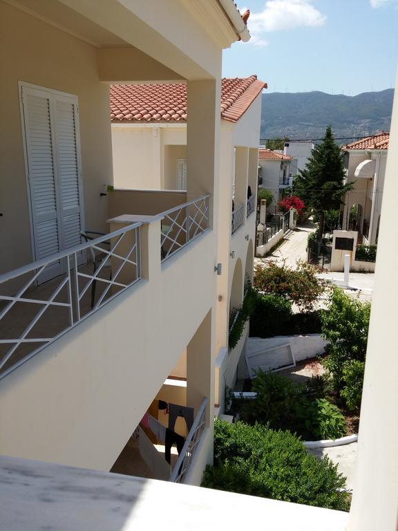 Villa Muses Poros Town Chambre photo