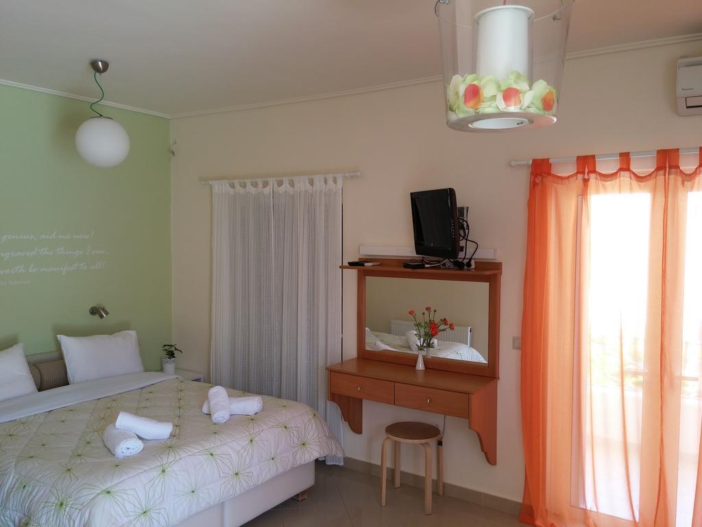 Villa Muses Poros Town Chambre photo