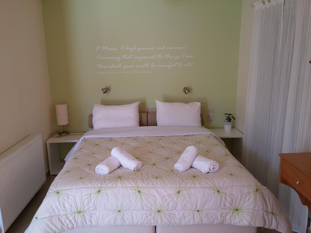 Villa Muses Poros Town Chambre photo