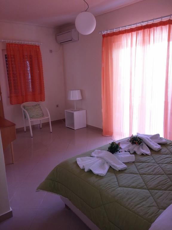 Villa Muses Poros Town Chambre photo