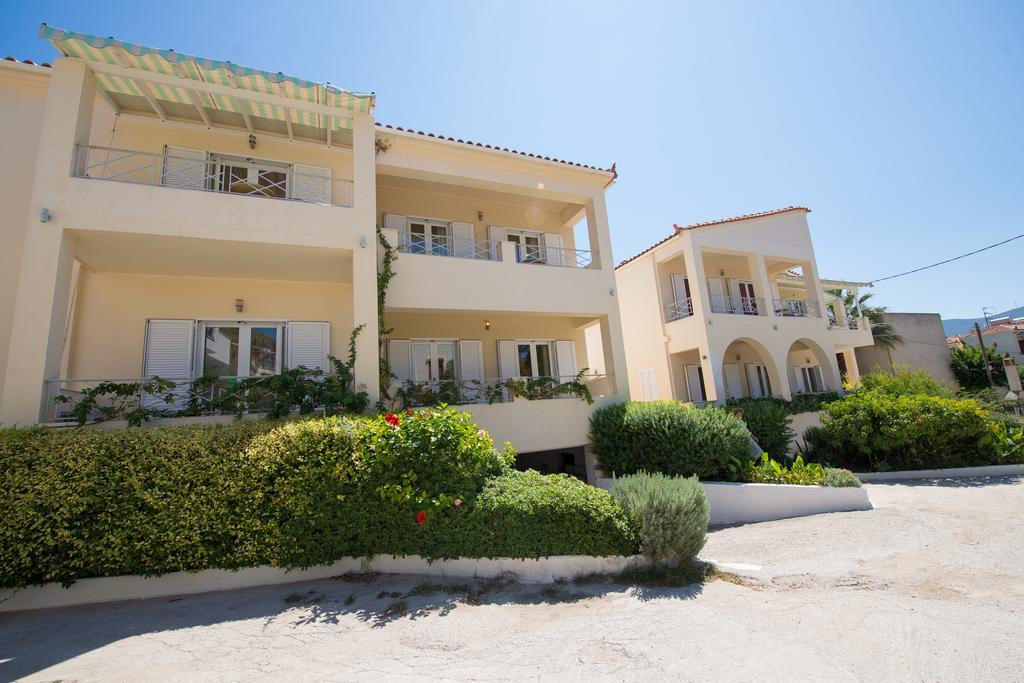 Villa Muses Poros Town Extérieur photo