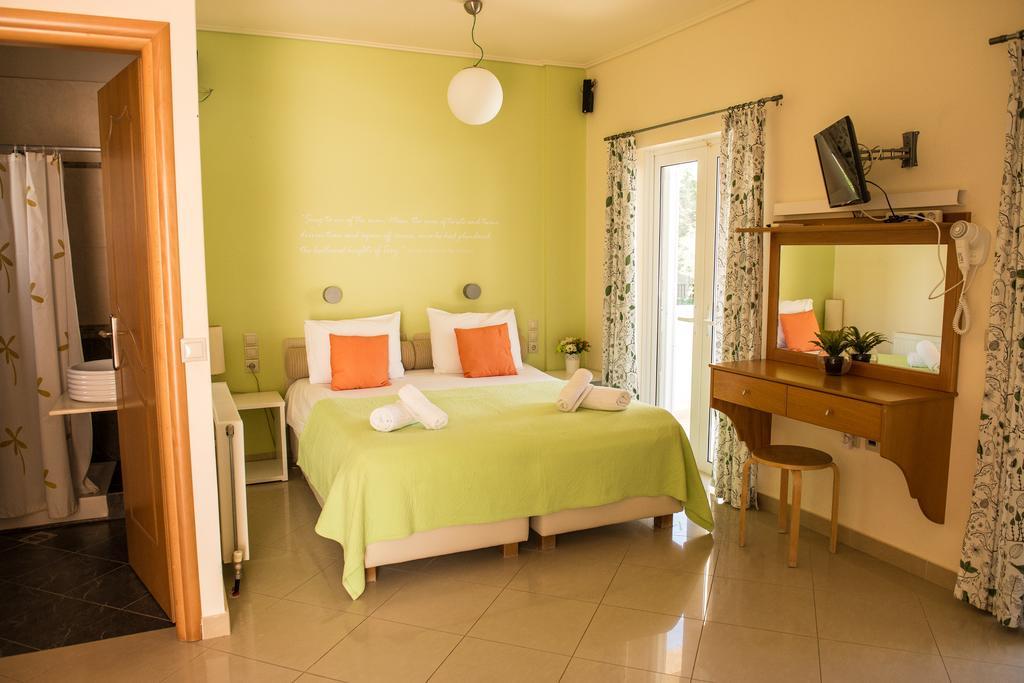 Villa Muses Poros Town Extérieur photo