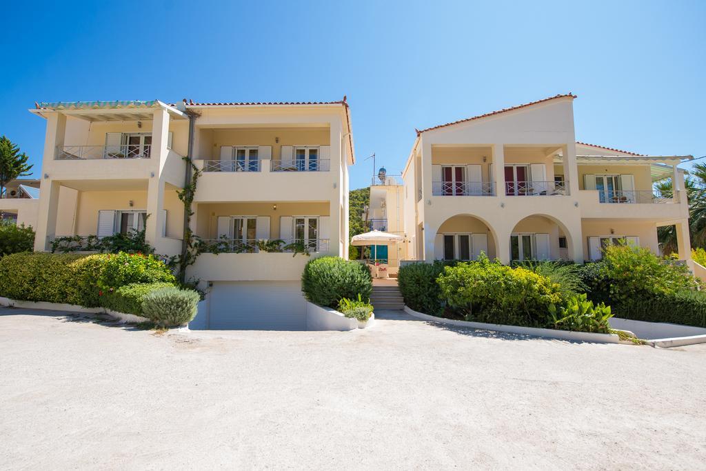 Villa Muses Poros Town Extérieur photo