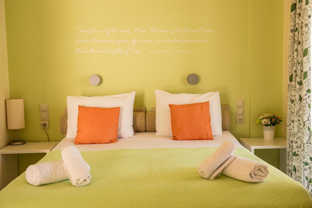Villa Muses Poros Town Extérieur photo