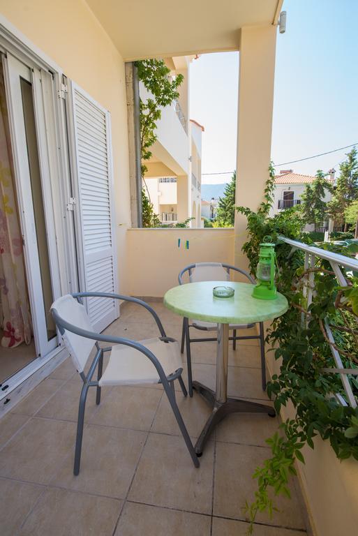 Villa Muses Poros Town Extérieur photo