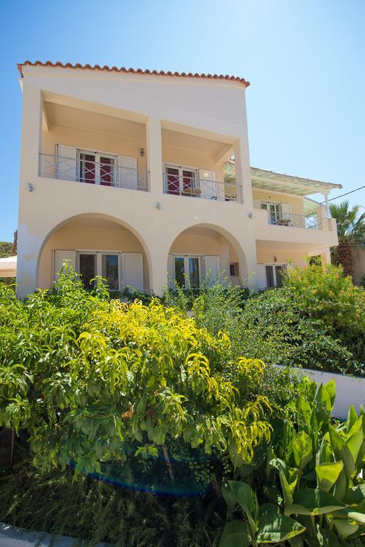 Villa Muses Poros Town Extérieur photo