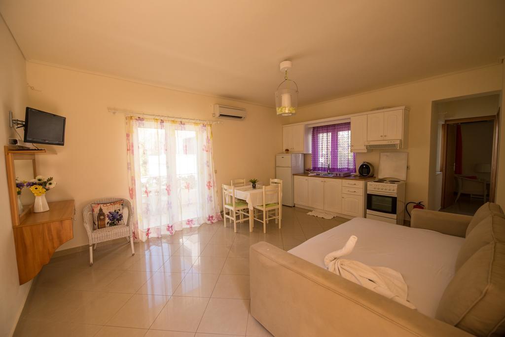 Villa Muses Poros Town Extérieur photo