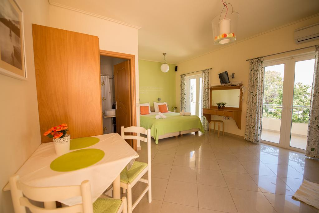 Villa Muses Poros Town Extérieur photo