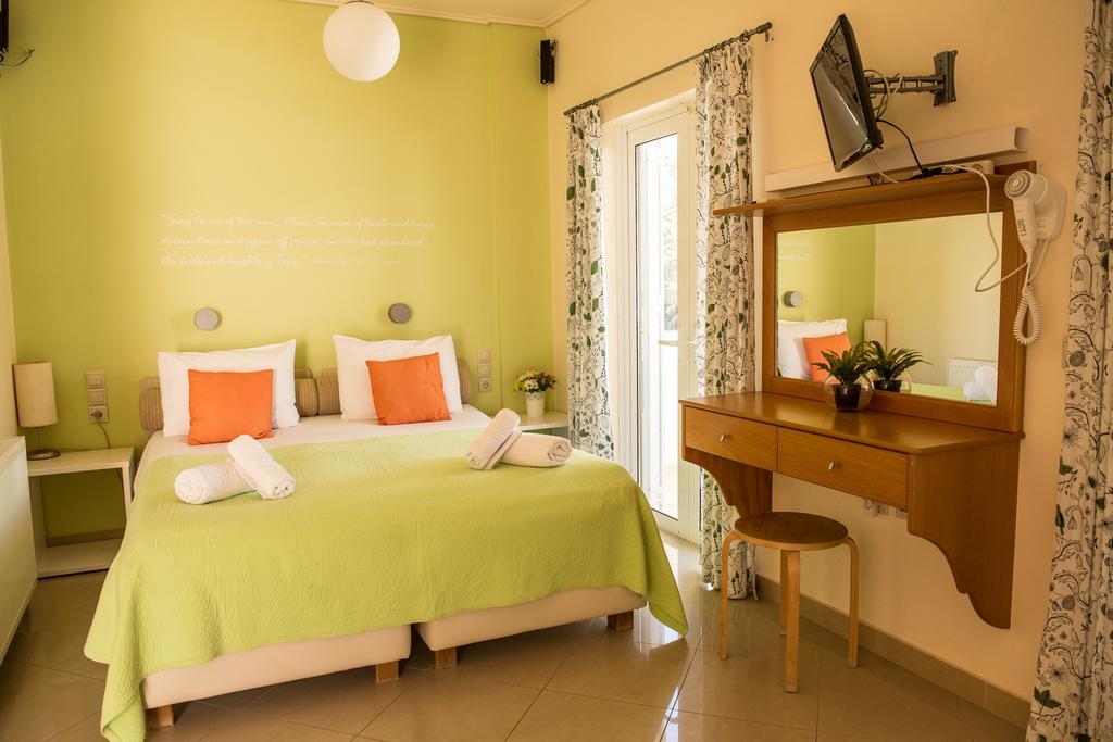 Villa Muses Poros Town Extérieur photo